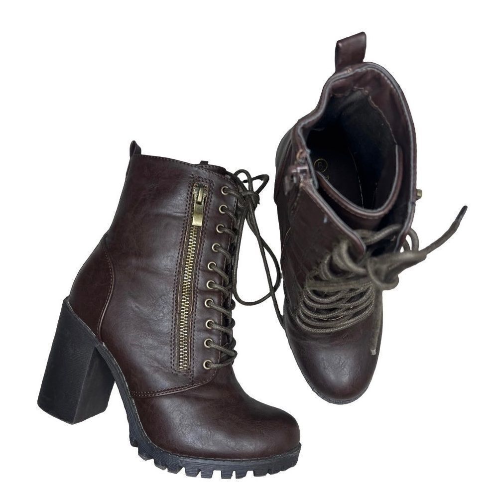 Dream Pairs lace up booties size 6 - Picture 3 of 9